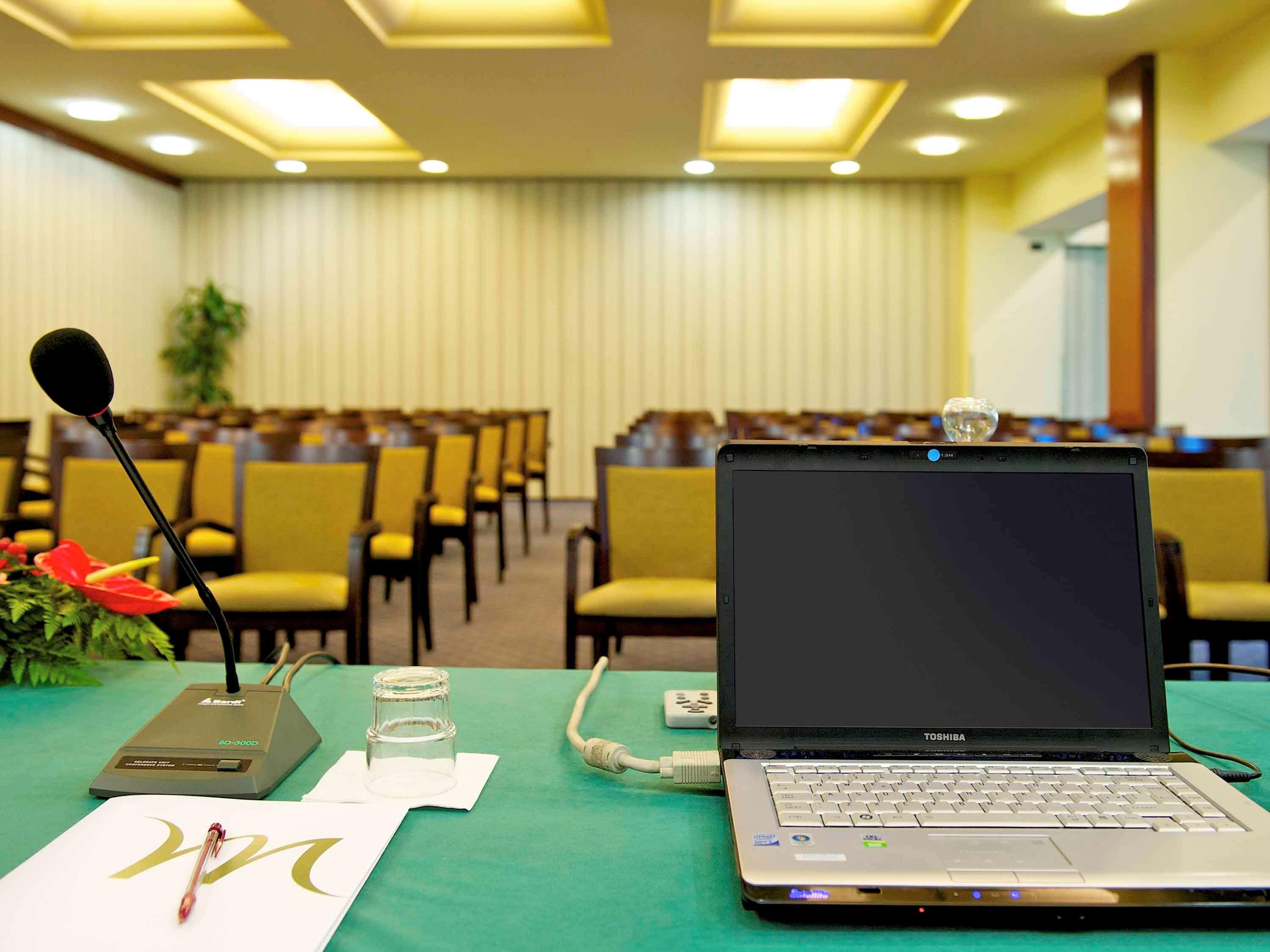 Mercure Reggio Emilia Centro Astoria Экстерьер фото