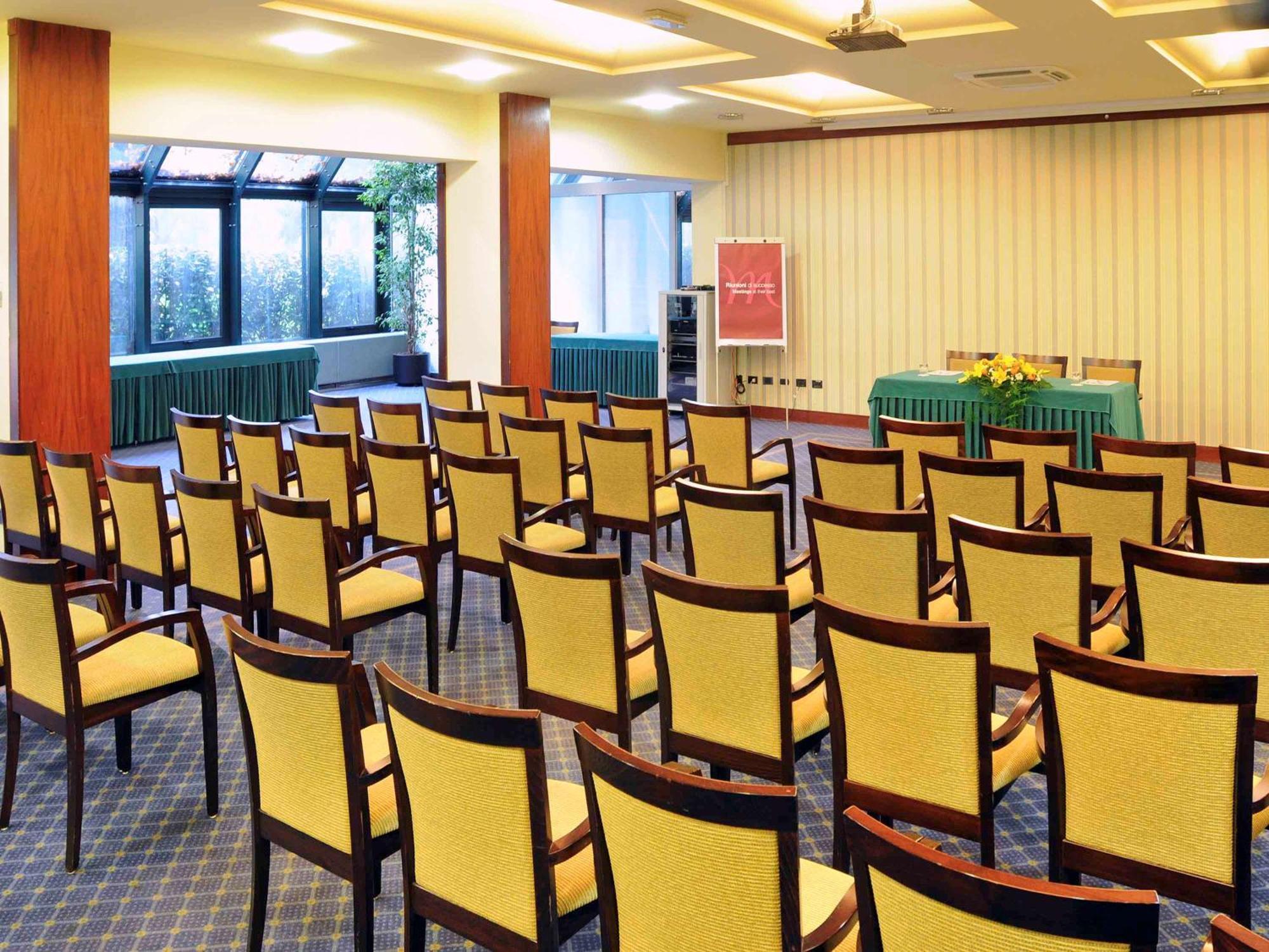 Mercure Reggio Emilia Centro Astoria Экстерьер фото